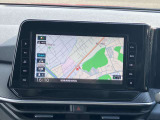 日産純正9インチメモリーナビ(MM321D-L)装備、NissanConnectサービス対応、オペレーター通話や音声対話検索、スマホアプリと連動などに対応した高機能ナビ。