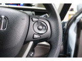Hondaセンシングの機能のひとつ、アダプティブクルーズコントロール付!アクセルから足を離しても設定したスピードと前車との車間を保ち走行してくれます!車線維持もアシスト☆高速道路で疲労軽減ですね☆