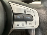 【アダプティブ・クルーズ・コントロール】予め設定した車速内でクルマが自動的に加減速。 前走車との適切な車間距離を維持しながら追従走行し、高速道路でのドライバーの疲労を軽減してくれる嬉しい機能付♪