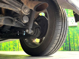 お車を安心してお乗りいただく為には、足回りの定期点検が欠かせません。サービスサポート(有償保証)では無料点検もご提供しており、安心のカーライフをお過ごしいただけるサポート体制が整っています。