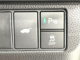 【パワーバックドア】スマートキーや運転席のボタンを押すだけでリアゲートが自動で開閉します!荷物を持っている時や、高い位置にあるバックドアを閉める際に便利な機能です♪