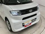 ヘッドライトには目立つくすみも無くクリアに仕上がっております。ポリッシャーでのみがきの工程を取り、ツヤのあるキレイな状態へ。