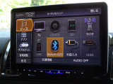 CD・DVD(再生機能)・ブルートゥース等を使用することができます。