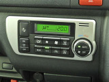 オートエアコンを装備しておりますので、四季を通じて車内を快適な温度に保つことが出来ます!高級感が有りますね!
