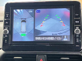 【アラウンドビューモニター】車を上から見下ろしているかのような映像で周囲の状況がひと目で確認、狭い駐車場に駐車するときも安心です♪
