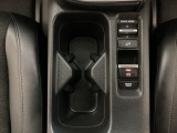 より安心して車庫入れしていただけるパーキングセンサーが搭載!駐車が苦手な方も安心して車庫入れしていただけますね♪