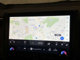 純正ナビを装備。タッチパネル式で使いやすく、お出かけもラクラクです。