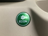 ★ECONスイッチ★ エコドライブを加速しよう!スイッチをONにすると、運転の仕方によるロスを抑え込み燃費をよくするようクルマが頑張ります(*^ー^*)燃費向上にチャレンジ♪