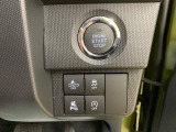 お車の状態をしっかりとお伝えするために1台の車両に付き40枚以上の画像を用意しております。外装はもちろん、室内の装備やお車の特徴などごらんください。