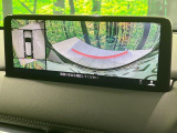 【360&deg;ビューモニター】専用のカメラにより、上から見下ろしたような視点で360度クルマの周囲を確認することができます☆死角部分も確認しやすく、狭い場所での切り返しや駐車もスムーズに行えます。