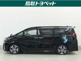 中古車は全く同じというものがなく、1台1台全てコンディションが異なります。同じようなお車でも、整備状況、外内装の状態など様々です。当店では入庫した車輌をコンディションに合わせて徹底的に仕上げています。