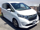 自社整備工場で点検整備をおこなってからお渡ししています。車検が残っている場合は『12ヶ月点検整備』を、車検整備付きの場合は『車検整備』をおこないます。整備費用は車両本体価格に含まれています。