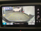 【リアカメラ】車庫入れや後退時に、自分自身の目で見きれない範囲をそっと助けてくれます。モニター越しに状況を確認できる安心感が、毎日の運転をより落ち着いた、スムーズなものへと導きます。
