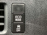 ECOモードでエアコンの制限などをしてよりよい燃費で走行できます