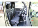 運転する人の心地よい時間も運んでいます 乗り降りしやすい 運転しやすい