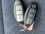インテリジェントキーは、カギを取り出さずに、開施錠・エンジン始動が可能です。