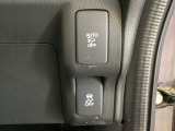 ハンドルの右下には安全装備の、VSA(ABS+TCS+横滑り抑制)の解除スイッチがついています。