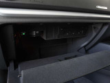 ご納車前に行います点検100項目におきまして、専用のテスターやツールを用いて細かな診断を行います。