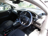 視界も広くゆったりとしているので、運転しやすい車になっています!