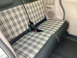 この度は、当店のお車をご覧いただきまして誠にありがとうございます。当店では全国販売・納車も行っております。県によって陸送費用は異なりますのでお気軽にお問い合わせください。