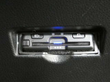 ETC車載器付きです。高速道路の料金所もスムーズに通過できます。※セットアップ費用は別途必要です。