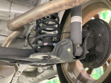 お車を安心してお乗りいただく為には、足回りの定期点検が欠かせません。サービスサポート(有償保証)では無料点検もご提供しており、安心のカーライフをお過ごしいただけるサポート体制が整っています。