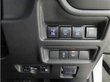 両側電動のスライドドアで楽々スムース!運転席からも開閉の操作もできます♪キーのスイッチひとつで自動開閉できる便利な機能もついてます♪