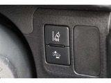 ■衝突回避支援機構■自動車に搭載したレーダーやカメラからの情報をコンピュータが解析し、運転者への警告やブレーキの補助操作などを行います。事故予防に!