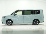 ◆両側電動スライドドア◆狭い駐車場でも乗り降りが楽々♪お子様が隣の車にドアを当ててしまう心配もございません!小さなお子様連れの方もこれで安心。