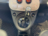 ご覧いただきありがとうございます。当店はショールーム内と屋外展示場に選りすぐりのFIAT・ABARTH・Alfaromeoの正規認定中古車を展示しており、在庫車両はできる限り多く撮影、掲載してご案内しております。