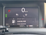 【スピードメーター】メーターがシンプルで見やすく運転しやすいですね。
