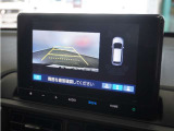 ◆リアワイドカメラシステム◆3種類の表示で後方確認をサポート♪セレクトレバーを「R」の位置に入れるとカメラ画像に切り替え。ノーマルビューでは従来のリアカメラと同様の標準的なビューで表示します!