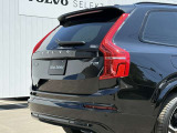 ◆バック/万が一を考え、安全性を重視する方に選ばれているVOLVO車。ドアを開閉するとその重み・厚みに驚くはず