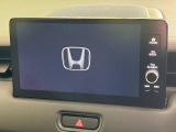【メーカー純正ナビ】インテリアに溶け込むスタイリッシュな「専用設計」メーカーナビを装備♪視認性や操作性など基本性能にも優れ、より上質なカーライフをお楽しみいただけます。