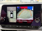駐停車には便利なアラウンドビューモニター搭載。サイドモニターの切り替えも可能です。