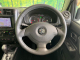 【純正革巻きステアリング】上質な革を使用することで、手にしっかり馴染みとても運転しやすいハンドルです♪