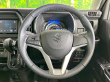 【純正革巻きステアリング】上質な革を使用することで、手にしっかり馴染みとても運転しやすいハンドルです♪