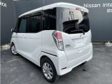 紫外線をカットし車内のプライバシーも守ってくれるプライバシーガラスも装備。