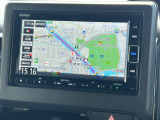 お出かけの際に安心のナビ付です☆バックカメラ機能で駐車もスムーズに行えます。