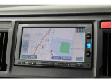 ナビはホンダ純正VXM-164cSi。TVも視聴出来ます。Bluetooth接続をすれば音楽再生のみならずスマートフォンならばハンズフリー通話も可能です。