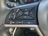 ステアリングスイッチ搭載!ハンドルひとつで手を離さなくても運転中視線をそらさなくても操作が出来て便利です♪