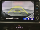 バックでの車庫入れも安心です! リアカメラが付いているバックモニター付のナビを装備しております。操作線もついており距離感も画面から確認できます。