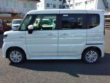 【保険】自動車保険のスペシャリストがお客様の立場になってお客様に最適な自動車保険のご提案や万が一の時の事故対応にあたりますので、ご安心ください。
