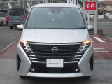 セレナ 1.4 e-4ORCE ハイウェイスターV 4WD 