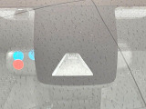 【トヨタセーフティセンス】走行中に前方の車両等を認識し、衝突しそうな時は警報とブレーキで衝突回避と被害軽減をアシスト。より安全にドライブをお楽しみいただけます。