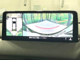 【360&deg;ビューモニター】専用のカメラにより、上から見下ろしたような視点で360度クルマの周囲を確認することができます☆死角部分も確認しやすく、狭い場所での切り返しや駐車もスムーズに行えます。