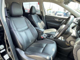 お車の販売と共に、自動車保険もご紹介しております。 弊社取り扱い会社と同じであれば日産独自のサービスもあります。