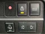 両側オートスライドドア装備!運転席のスイッチやリモンキーでも開閉操作が出来るので便利ですよ!