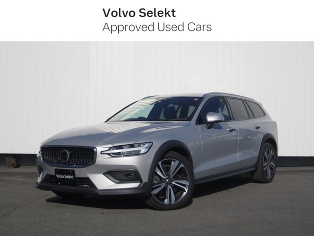 V60クロスカントリー アルティメット B5 AWD 4WD 