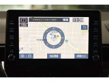 ディスプレイオーディオを装備。スマホとクルマをつなぐことで、これまでのナビに加えて、いろんなサービスが楽しめます。